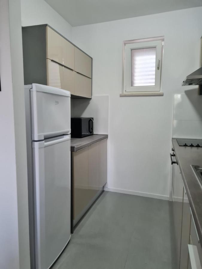 Apartment Gamma With Hydromassage Mini Pool Near Split Žrnovnica Kültér fotó