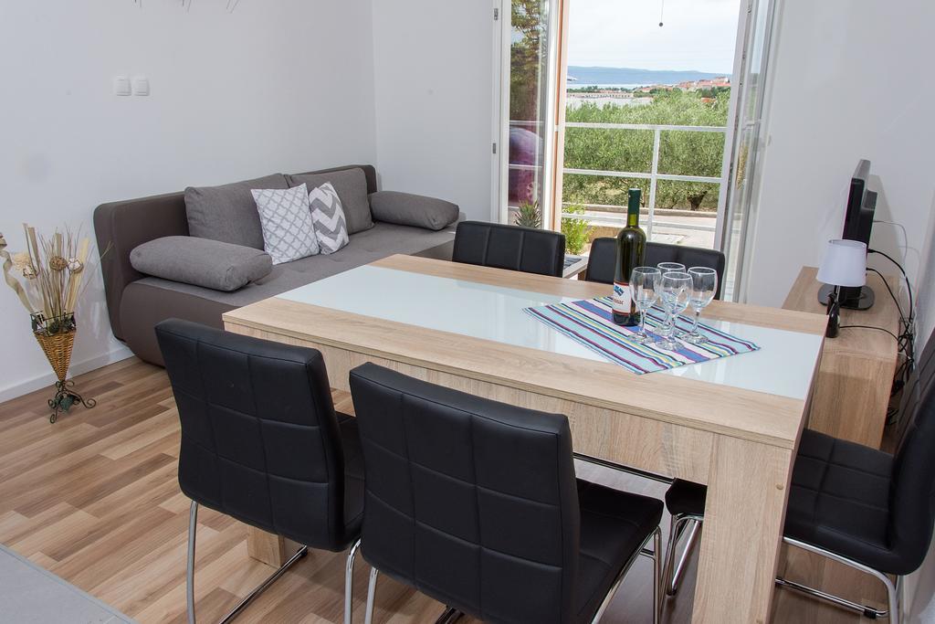 Apartment Gamma With Hydromassage Mini Pool Near Split Žrnovnica Kültér fotó